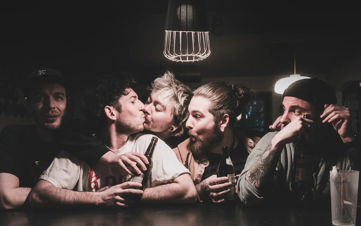 TOTAL THUNFISCH TERROR TEAM